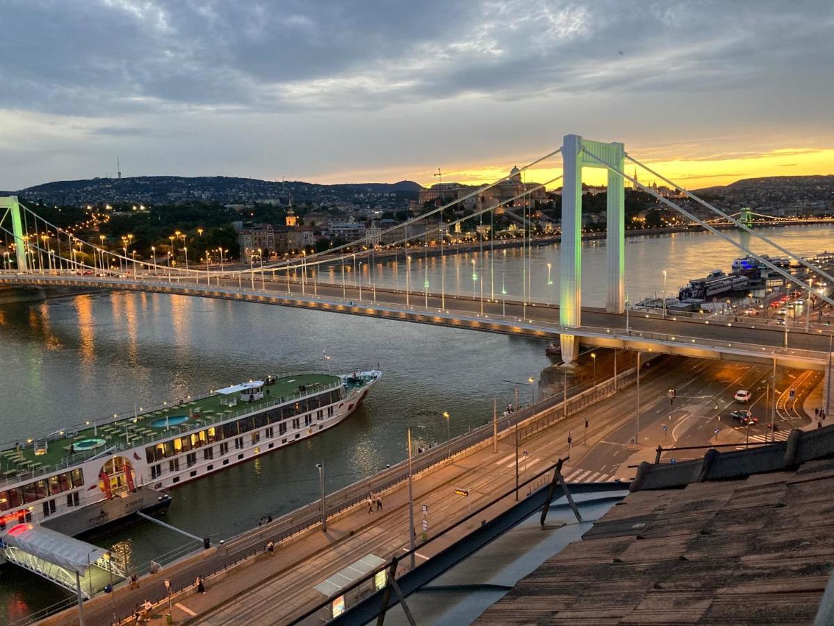 Riverside Flat With King Castle View Budapest Exterior foto