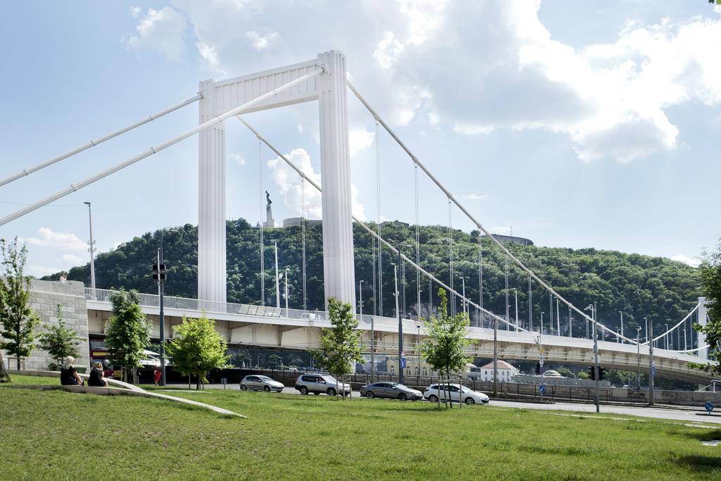 Riverside Flat With King Castle View Budapest Exterior foto