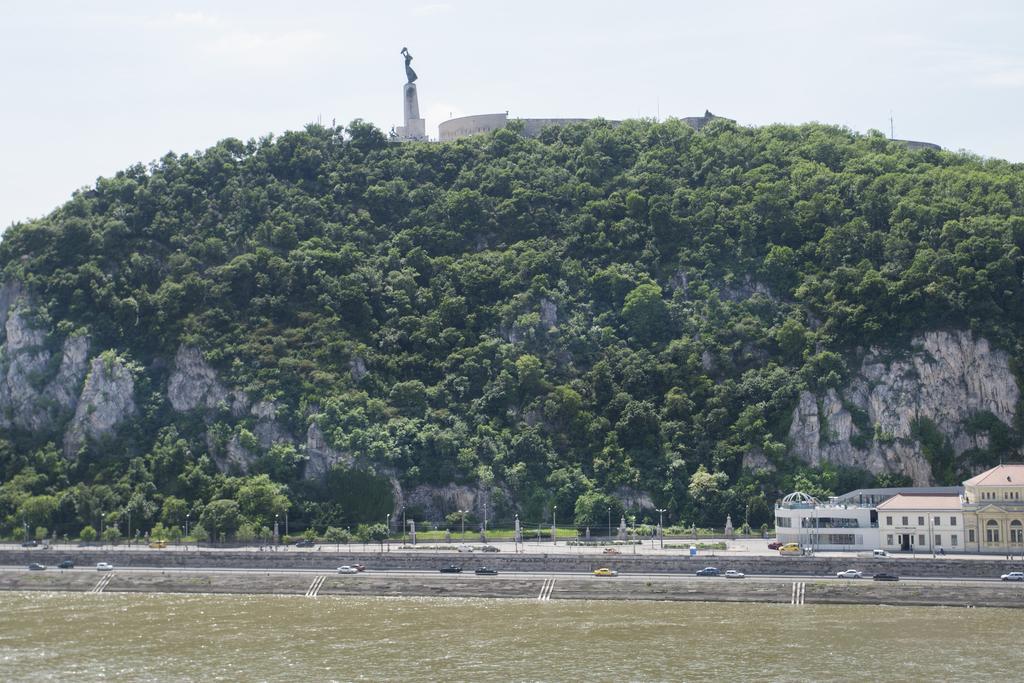 Riverside Flat With King Castle View Budapest Exterior foto